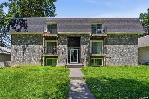 1222 A St, Lincoln, NE 68502
