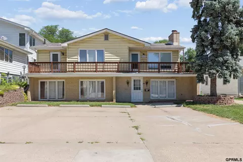608 W Mission Ave, Bellevue, NE 68005