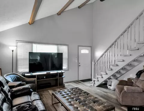 6527 6529 Lafayette Ave, Omaha, NE 68132
