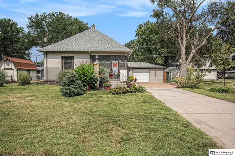 5412 Judson St, Lincoln, NE 68504