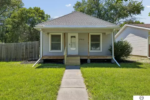 2903 N 42nd St, Lincoln, NE 68504