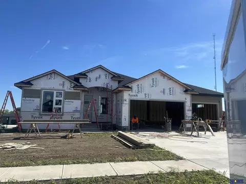 8720 Honeybee Ln, Lincoln, NE 68526