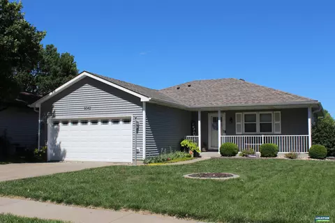 5042 N 25th St, Lincoln, NE 68521