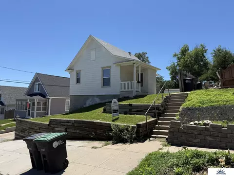 2315 Bancroft St, Omaha, NE 68108