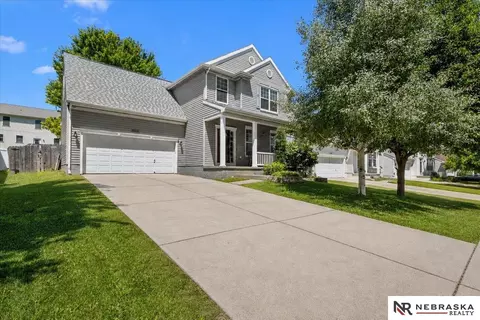 7502 N 107 Ave, Omaha, NE 68122