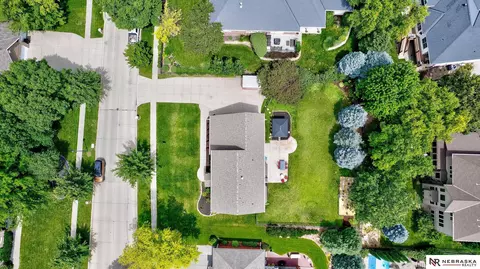 6808 Ridge Rd, Lincoln, NE 68512