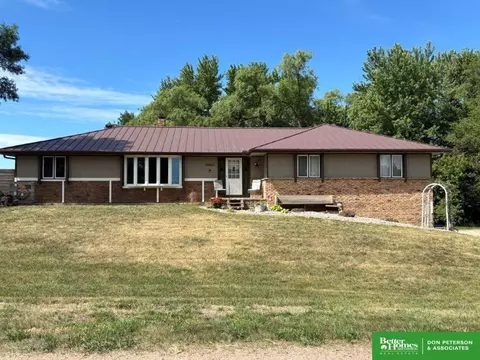 55160 Knox Ave, Crofton, NE 68730