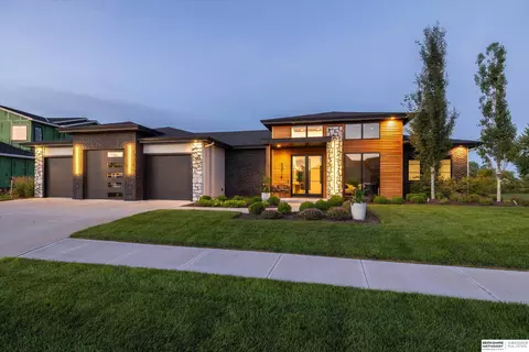 6314 N 295th St, Valley, NE 68064