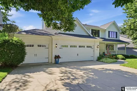 4731 Larkwood Rd, Lincoln, NE 68516