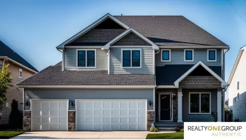 5004 Pinehill Rd, Papillion, NE 68133