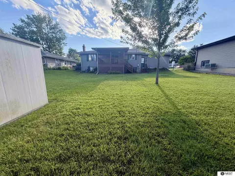 Exterior - 121 5th Ave, Ceresco, NE 68017 photo 6 of 6