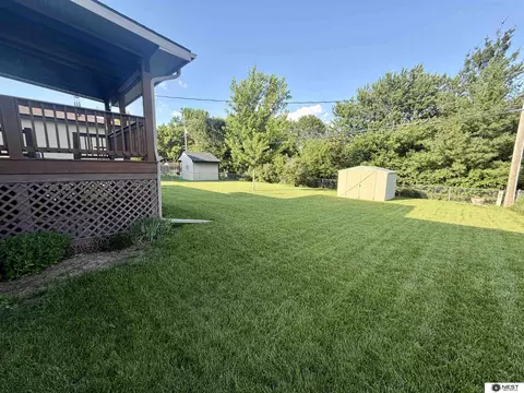 Exterior - 121 5th Ave, Ceresco, NE 68017 photo 5 of 6