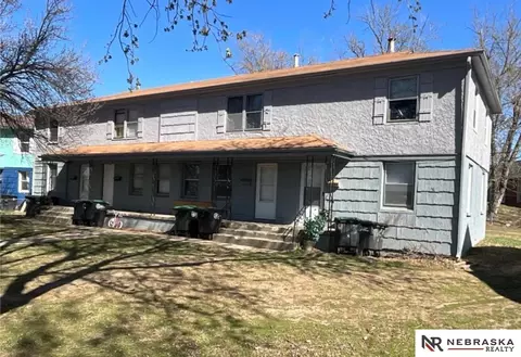 4117 Valley St, Omaha, NE 68105