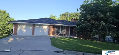452 Ardie Cir, Syracuse, NE 68446