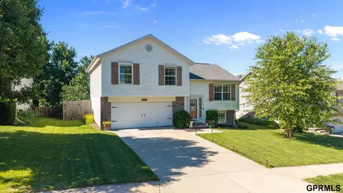 17625 Josephine St, Omaha, NE 68136