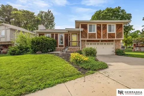 6712 S 73rd Ave, Ralston, NE 68127
