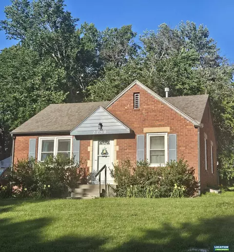 2750 S 34th St, Lincoln, NE 68506