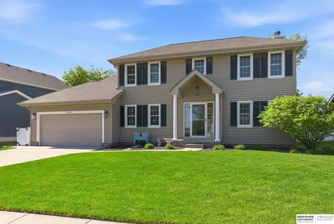 10383 Redick Ave, Omaha, NE 68122