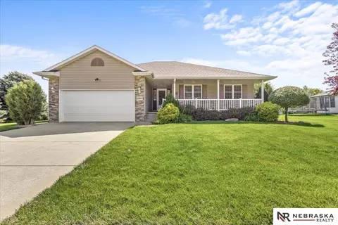 10470 N 150th St, Waverly, NE 68462