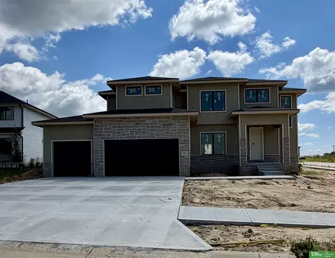 5401 N 196th Ave, Elkhorn, NE 68022