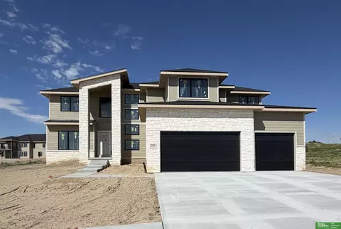 21901 Buchanan Pkwy, Gretna, NE 68028