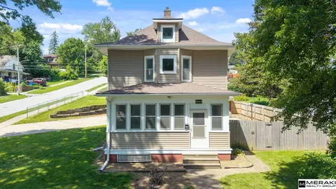 8004 N 31 St, Omaha, NE 68112