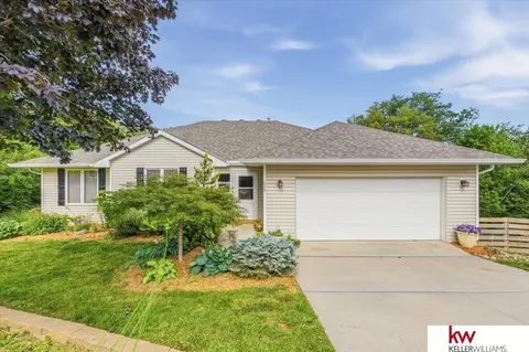 628 S 4th St, Plattsmouth, NE 68048