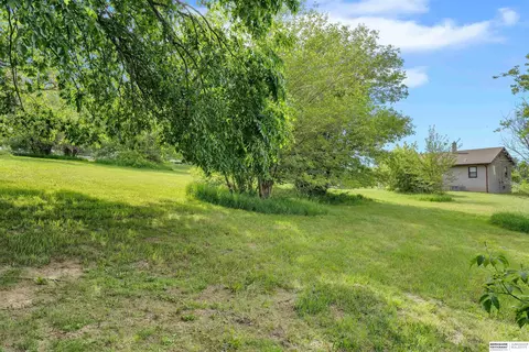 Exterior - 1908 Gregg Rd, Bellevue, NE 68005 photo 21 of 30