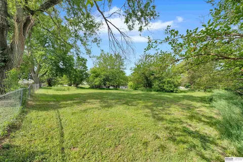 Exterior - 1908 Gregg Rd, Bellevue, NE 68005 photo 11 of 30