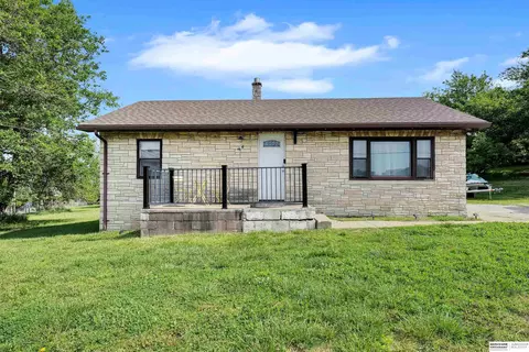 Exterior - 1908 Gregg Rd, Bellevue, NE 68005 photo 3 of 30