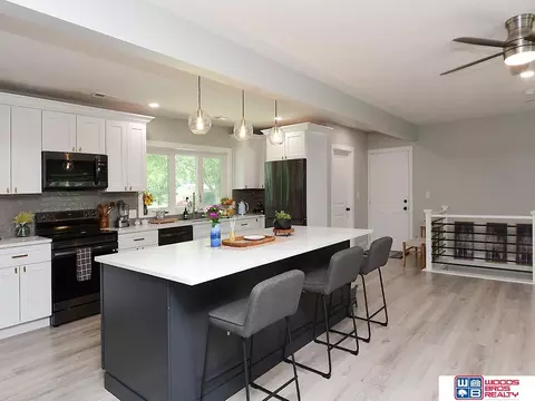 Kitchen - 1600 S 4th Ave, Beatrice, NE 68310 photo 3 of 4