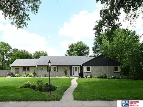 1600 S 4th Ave, Beatrice, NE 68310