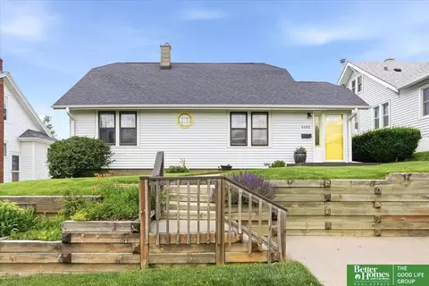 4682 Pierce St, Omaha, NE 68106