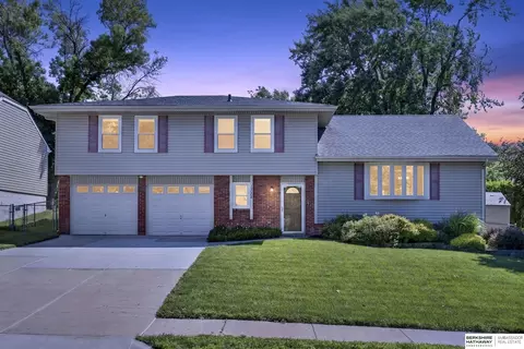 13629 Montclair Dr, Omaha, NE 68144