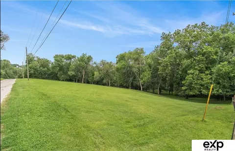 720 16th St, Plattsmouth, NE 68048