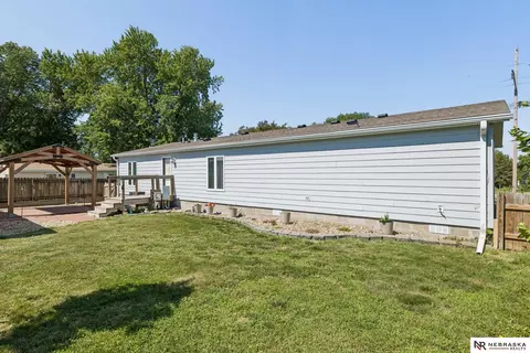 Exterior - 1516 N Ashland Ave, Beatrice, NE 68310 photo 2 of 2