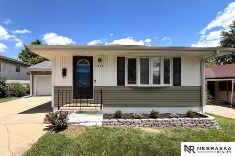 4605 N 55th St, Omaha, NE 68104