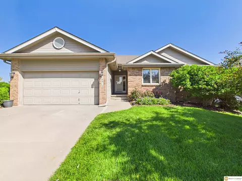 16910 Seward St, Omaha, NE 68118