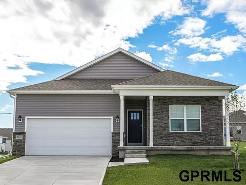 11616 S 56th St, Bellevue, NE 68133