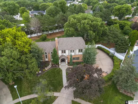 2601 Bretigne Cir, Lincoln, NE 68512