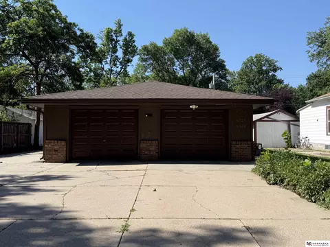 6327 Logan Ave, Lincoln, NE 68507