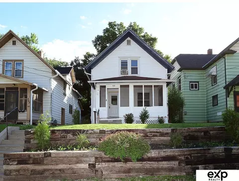 355 Lincoln Ave, Council Bluffs, IA 51503