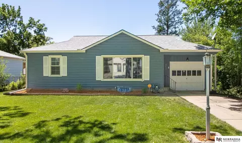 531 S 46th St, Lincoln, NE 68510