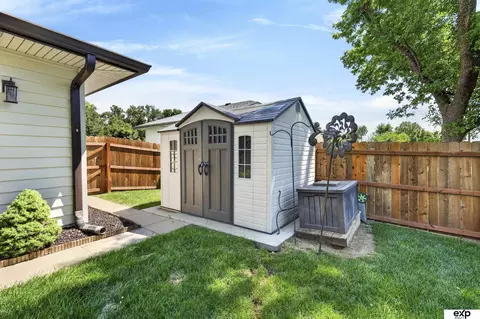 Exterior - 12229 Patrick Ave, Omaha, NE 68164 photo 10 of 11