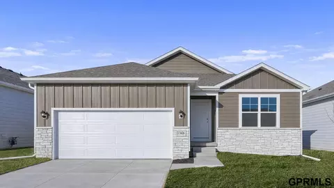 18515 Mary St, Elkhorn, NE 68022