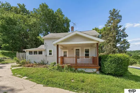 2433 N Broadway St, Council Bluffs, IA 51503