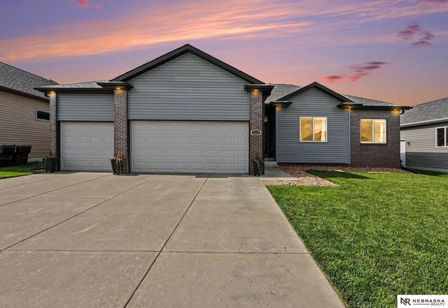 7331 Lilee Ln, Lincoln, NE 68516