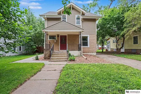 2287 Sheldon St, Lincoln, NE 68503