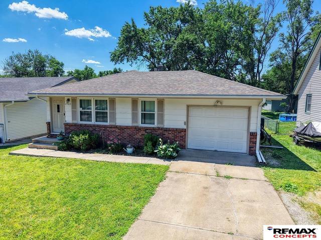 1905 Fairfield St, Lincoln, NE 68521