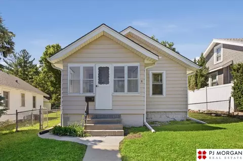 4937 Charles St, Omaha, NE 68132